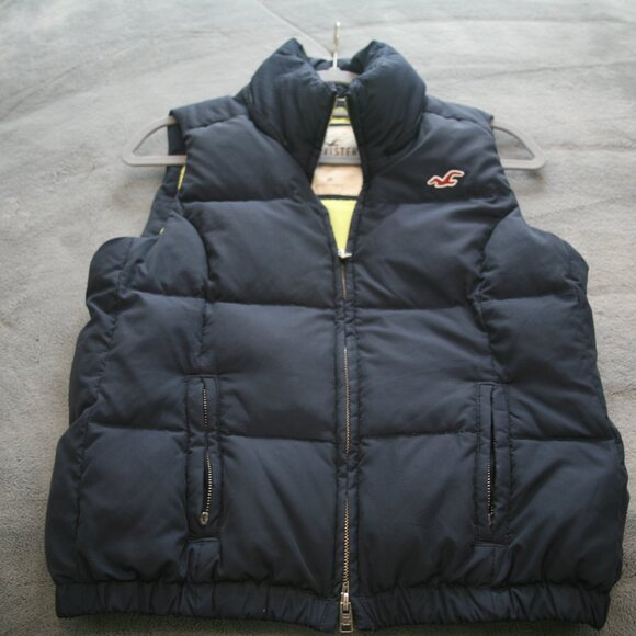 Hollister Women's Puffer Vest, Size M, Navy Blue - Picture 2 of 3